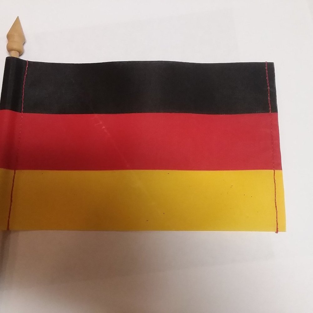 Flag set - Picture 6 of 7